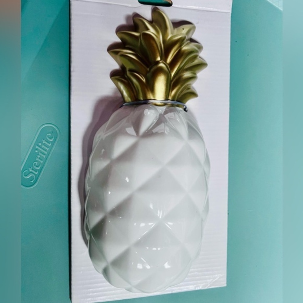 Threshold ceramic Gold and White Pineapple Decor